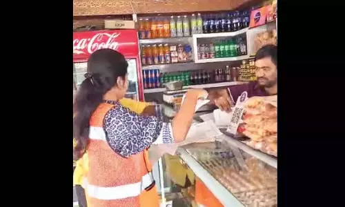 Hyderabad में मिठाई की दुकानों के खिलाफ GHMC  ने कार्रवाई  कर दी तेज