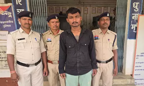 पुलिस कस्टडी से भागा आरोपी अरेस्ट, छिपा हुआ था जंगल में