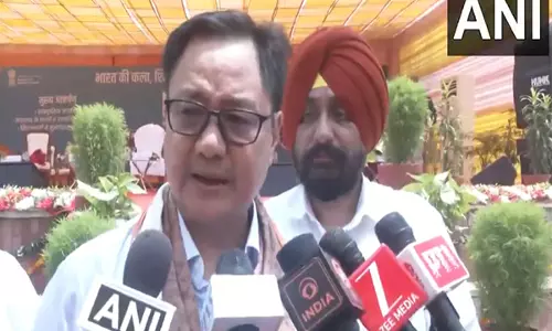देश आगे बढ़ता है तो कांग्रेस दुखी होती है: Kiren Rijiju