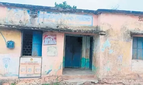 Odisha के कालाहांडी में बुनियादी ढांचे की समस्या से आंगनवाड़ी केंद्र पंगु