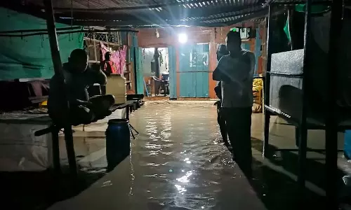 हुबली में भारी बारिश: वाहनों और संपत्ति को भारी नुकसान