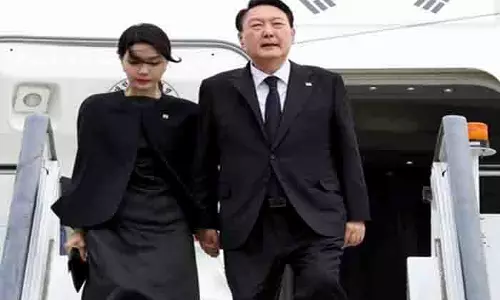 South Korea की सत्तारूढ़ पार्टी ने पूर्व राष्ट्रपति यून और उनकी पत्नी की जांच के लिए 3 विशेष अभियोजकों की सिफारिश की