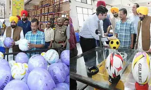 Jalandhar से लंदन तक रग्बी गेंदें