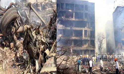 Ahmedabad Plane Crash: एअर इंडिया प्लेन क्रैश वीडियो, सवार लोगों की लिस्ट आई सामने, पढ़ें कौन-कौन थे सवार
