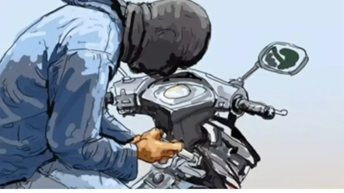 Ghaziabad: इंदिरापुरम पुलिस ने वाहन चोर गिरोह का भंडाफोड़ कर 5 को दबोचा Ghaziabad: इंदिरापुरम पुलिस ने वाहन चोर गिरोह का भंडाफोड़ कर 5 को दबोचा
