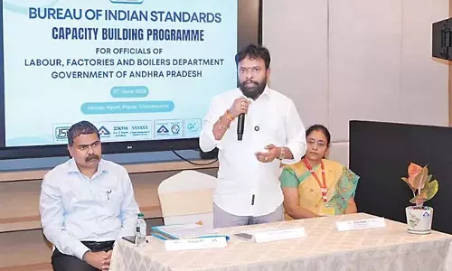 Andhra : औद्योगिक विकास के साथ-साथ श्रमिक सुरक्षा भी महत्वपूर्ण है