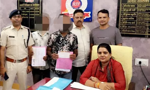 रेलवे आरक्षण केंद्रों में रेड, टिकट दलाल पकड़ाए