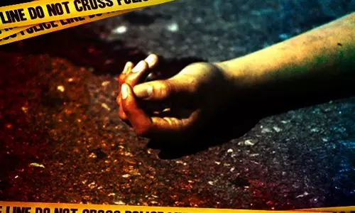 Bondalkunta जिले के पास राष्ट्रीय राजमार्ग पर खड़ी लॉरी से बस की टक्कर में 9 लोग घायल