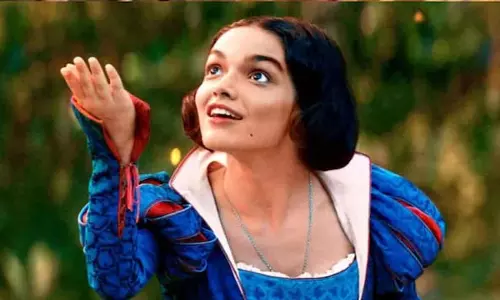Snow White  अब JioCinema पर स्ट्रीम, यहां देखें फिल्म का ओटीटी डेब्यू