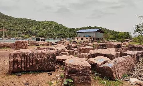 Karwar : इलाकल ग्रेनाइट के निपटान की तैयारी Karwar : इलाकल ग्रेनाइट के निपटान की तैयारी