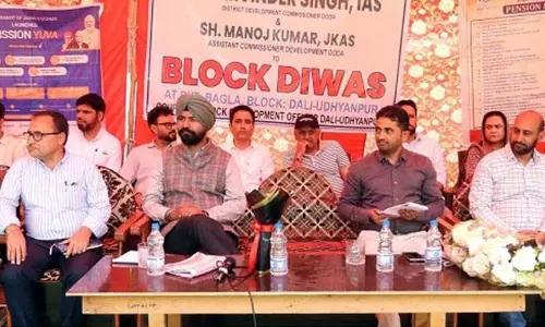 DC ने बगला भारत-डोडा में ब्लॉक दिवस कार्यक्रम आयोजित किया DC ने बगला भारत-डोडा में ब्लॉक दिवस कार्यक्रम आयोजित किया