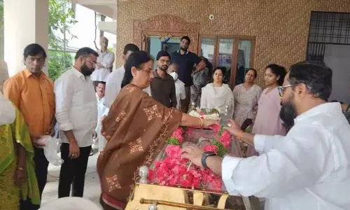 पूर्व MPTC टीगाला रंजीत रेड्डी का निधन एक अपूरणीय क्षति है पूर्व MPTC टीगाला रंजीत रेड्डी का निधन एक अपूरणीय क्षति है