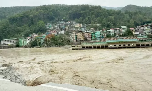 Sikkim : ग्लोफ़ के बाद, मेली में तीस्ता नदी का तल 14 मीटर बढ़ गया है Sikkim : ग्लोफ़ के बाद, मेली में तीस्ता नदी का तल 14 मीटर बढ़ गया है