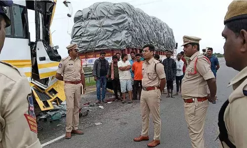 राष्ट्रीय राजमार्ग पर दुर्घटनाएं रोकने के लिए विशेष कदम उठाएंगे: जिला SP राष्ट्रीय राजमार्ग पर दुर्घटनाएं रोकने के लिए विशेष कदम उठाएंगे: जिला SP