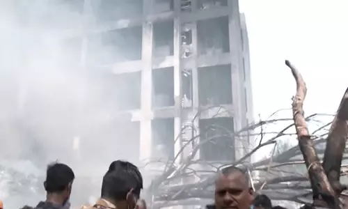 एयर इंडिया हादसे पर UK उच्चायोग ने जताई संवेदना एयर इंडिया हादसे पर UK उच्चायोग ने जताई संवेदना