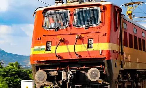 राणाघाट-नैहाटी-कृष्णानगर से एनजेपी इस बार आसान है राणाघाट-नैहाटी-कृष्णानगर से एनजेपी इस बार आसान है