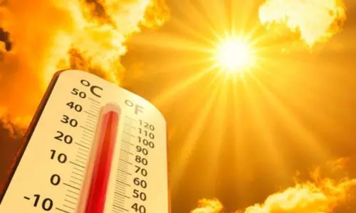 J&K भीषण गर्मी की चपेट में, जम्मू का तापमान 44.7, सांबा का 46.8 डिग्री पहुंचा
