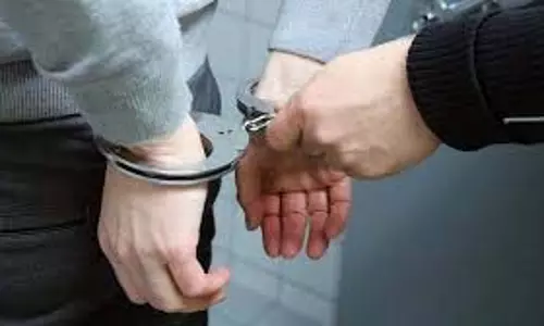 गंभीर कार्रवाई : डोंबिवली में अवैध हथियारों के साथ दो युवक हिरासत में