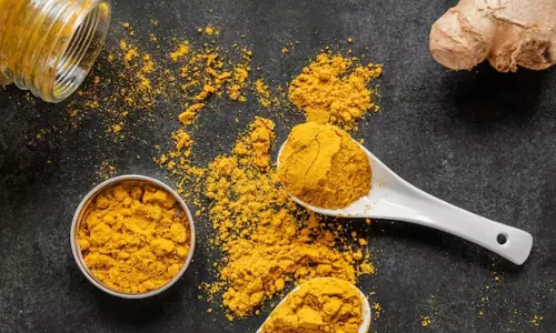 सौंदर्य, सेहत और स्वाद के लिए मिलती है अलग-अलग हल्दी – जानिए उनके नाम सौंदर्य, सेहत और स्वाद के लिए मिलती है अलग-अलग हल्दी – जानिए उनके नाम