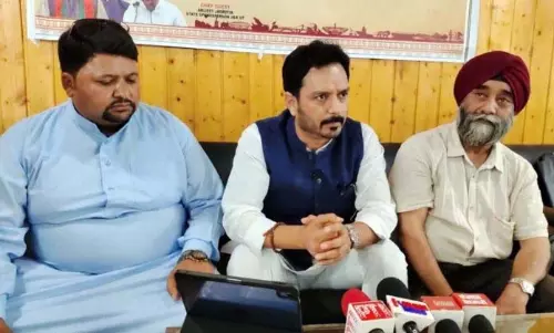 मोदी के नेतृत्व में भारत विकसित राष्ट्र बन रहा है: Jasrotia मोदी के नेतृत्व में भारत विकसित राष्ट्र बन रहा है: Jasrotia