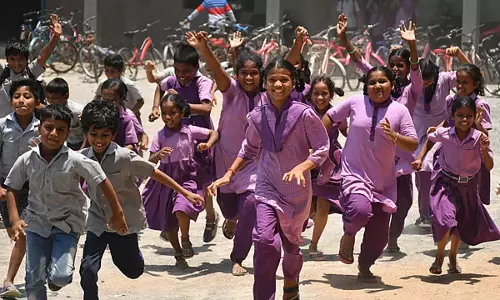 Andhra  सरकार आज से ‘तल्लिकी वंदनम’ लागू करेगी