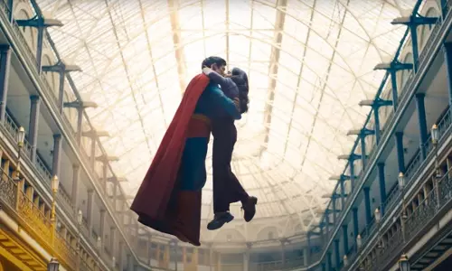 Superman एडवांस बुकिंग