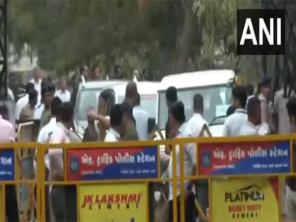 PM Modi अहमदाबाद में AI-171 दुर्घटनास्थल पर पहुंचे PM Modi अहमदाबाद में AI-171 दुर्घटनास्थल पर पहुंचे