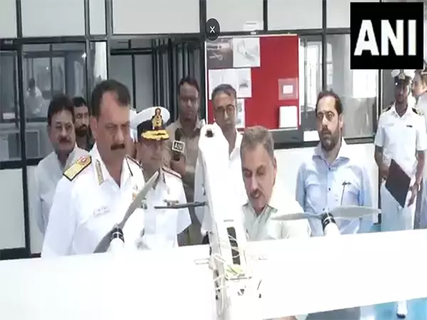 Nagpur: नौसेना प्रमुख ने सोलर इंडस्ट्रीज इंडिया लिमिटेड के रक्षा उत्पादों की समीक्षा की Nagpur: नौसेना प्रमुख ने सोलर इंडस्ट्रीज इंडिया लिमिटेड के रक्षा उत्पादों की समीक्षा की