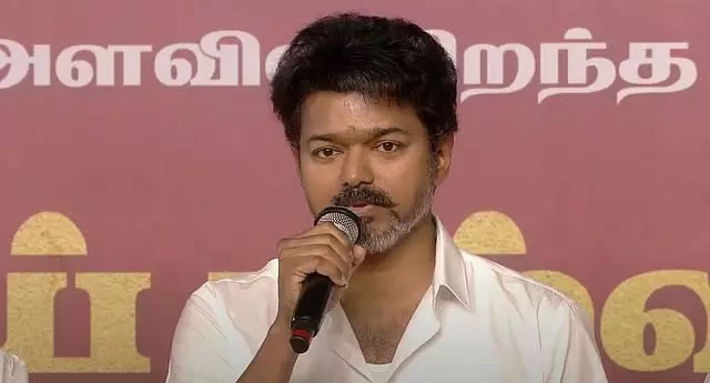 मुझे इलैया कामराज मत कहो: Vijay मुझे इलैया कामराज मत कहो: Vijay