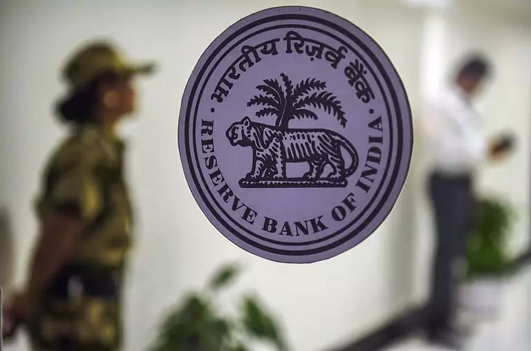 RBI ने निष्क्रिय खातों को पुनः सक्रिय करने और निकासी प्रक्रिया को सरल बनाया RBI ने निष्क्रिय खातों को पुनः सक्रिय करने और निकासी प्रक्रिया को सरल बनाया