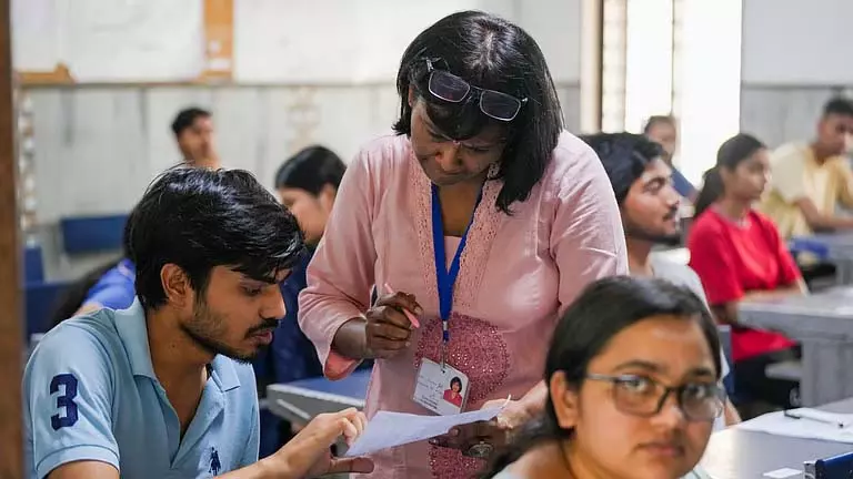 रावेनशॉ यूनिवर्सिटी ने UG एडमिशन के लिए सभी चार स्ट्रीम में सबसे ऊंची कट-ऑफ जारी की रावेनशॉ यूनिवर्सिटी ने UG एडमिशन के लिए सभी चार स्ट्रीम में सबसे ऊंची कट-ऑफ जारी की