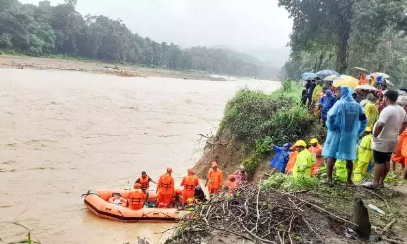 Kerala : मुंडेरी-मेपाडी मलयोरा राजमार्ग मनमोहक है Kerala : मुंडेरी-मेपाडी मलयोरा राजमार्ग मनमोहक है