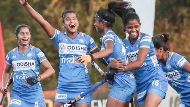 भारत की बेटियों का हॉकी में कमाल, बेल्जियम में रच रही हैं इतिहास भारत की बेटियों का हॉकी में कमाल, बेल्जियम में रच रही हैं इतिहास