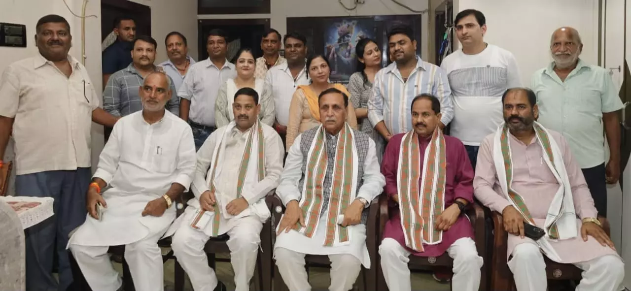Bareilly: भाजपा सदस्यता अभियान को गति देने बरेली पहुंचे विजय रूपाणी Bareilly: भाजपा सदस्यता अभियान को गति देने बरेली पहुंचे विजय रूपाणी