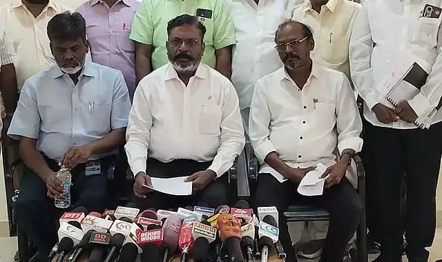 भाई-भतीजावाद और नफरत की राजनीति भ्रष्टाचार से ज्यादा हानिकारक है: Th. Thirumavalavan भाई-भतीजावाद और नफरत की राजनीति भ्रष्टाचार से ज्यादा हानिकारक है: Th. Thirumavalavan