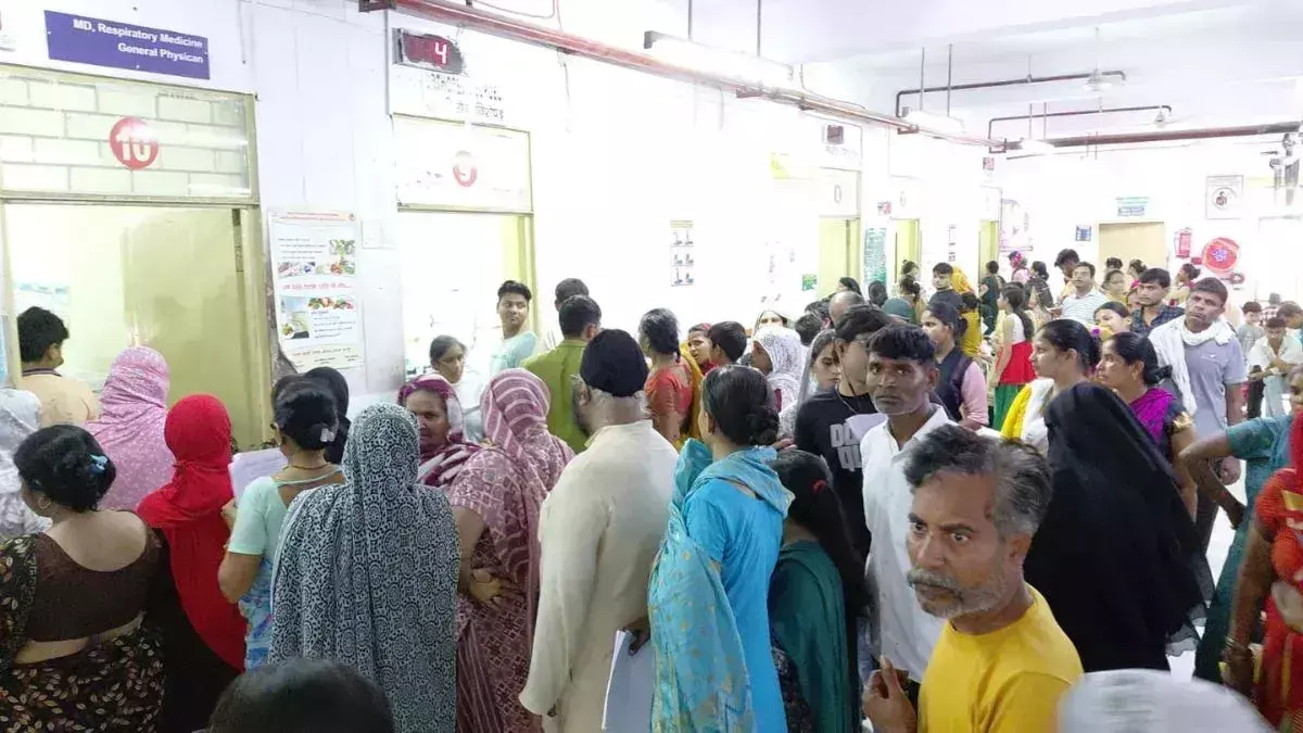 New Delhi: दिल्ली-एनसीआर के अस्पतालों में भयंकर गर्मी के बाद बढ़ा बुखार और दस्त का बोझ New Delhi: दिल्ली-एनसीआर के अस्पतालों में भयंकर गर्मी के बाद बढ़ा बुखार और दस्त का बोझ