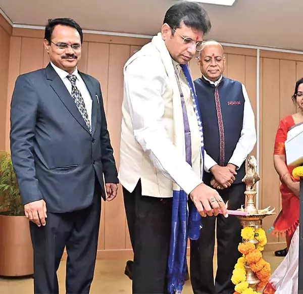 UPSC चेयरमैन अजय कुमार: भर्ती प्रक्रियाओं में विश्वास बढ़ाया जाना चाहिए UPSC चेयरमैन अजय कुमार: भर्ती प्रक्रियाओं में विश्वास बढ़ाया जाना चाहिए