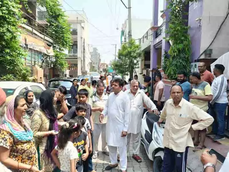 Zirakpur, बलटाना, ढकोली में बिजली कटौती जारी Zirakpur, बलटाना, ढकोली में बिजली कटौती जारी