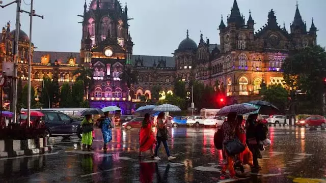 वीकेंड पर बारिश की संभावना, मुंबई और ठाणे के लिए IMD का अलर्ट जारी वीकेंड पर बारिश की संभावना, मुंबई और ठाणे के लिए IMD का अलर्ट जारी