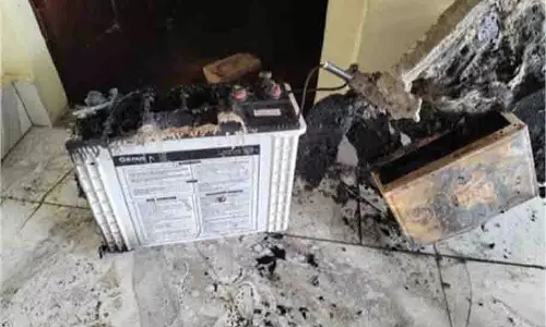 Up Crime: इन्वर्टर फटा या साजिश, दंपत्ति की मौत पर मचा कोहराम