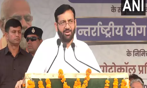 CM सैनी ने पंचकूला में योग प्रोटोकॉल प्रशिक्षण कार्यक्रम में भाग लिया