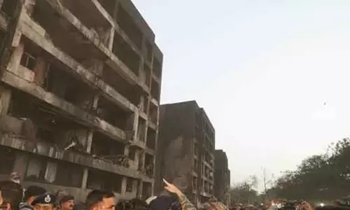 अहमदाबाद विमान हादसे पर नीता अंबानी ने जताया दुःख अहमदाबाद विमान हादसे पर नीता अंबानी ने जताया दुःख