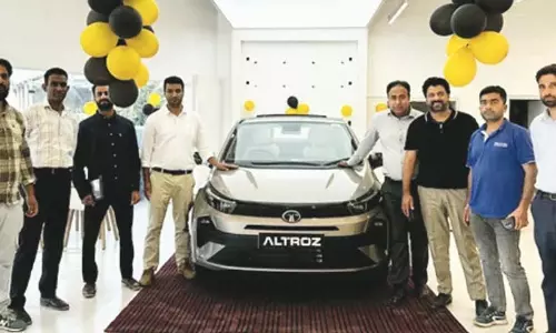 फेयरडील मोटर्स ने नई टाटा अल्ट्रोज़ का अनावरण किया फेयरडील मोटर्स ने नई टाटा अल्ट्रोज़ का अनावरण किया