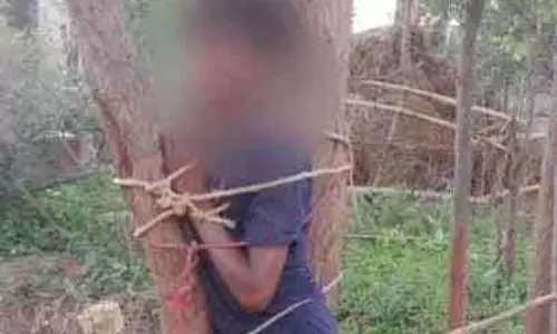 बच्चे को ग्रामीण ने जबरन पीटा, व्हाट्सग्रुप में वीडियो वायरल