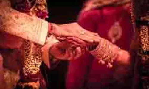 Swapna Shastra :सपने में दिखें ये 5 चीजें तो समझ लें आपके घर आने वाला है शादी का प्रस्ताव Swapna Shastra :सपने में दिखें ये 5 चीजें तो समझ लें आपके घर आने वाला है शादी का प्रस्ताव