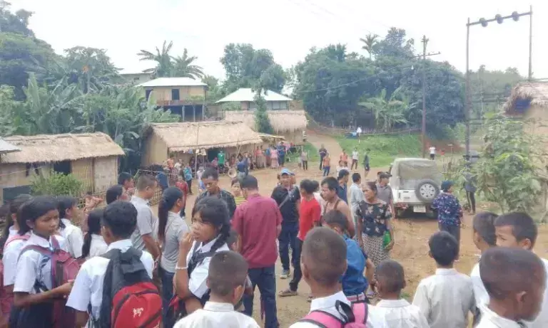 Mizoram: परवा गांव के लोगों ने शिक्षक के तबादले का विरोध किया, इसे रद्द करने की मांग की
