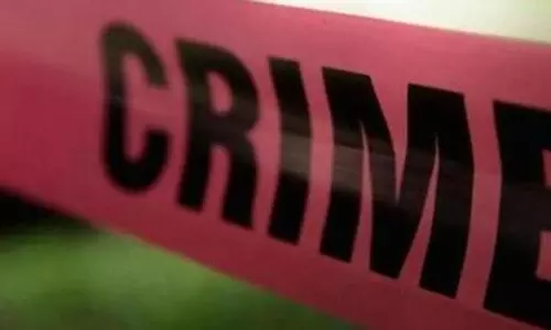 Lucknow: आधी रात एडीजी के बेटे ने सिपाही को जमकर पीटा Lucknow: आधी रात एडीजी के बेटे ने सिपाही को जमकर पीटा