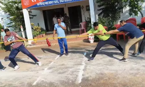 IPS और पुलिसकर्मियों ने पारंपरिक खेल का मजा लिया
