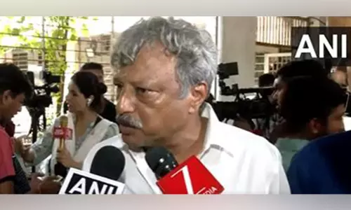 हमें किसी ने मौत की सूचना नहीं दी: Ahmedabad विमान दुर्घटना में मारे गए मृतक के पिता हमें किसी ने मौत की सूचना नहीं दी: Ahmedabad विमान दुर्घटना में मारे गए मृतक के पिता