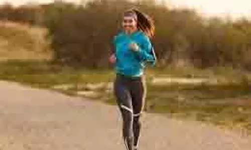 Fitness Tips: वॉक करते समय न करें ये गलतियां, वरना नहीं मिलेगा कोई फायदा